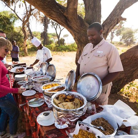 Elephant Bedroom Camp - Samburu Archers Post Bagian luar foto