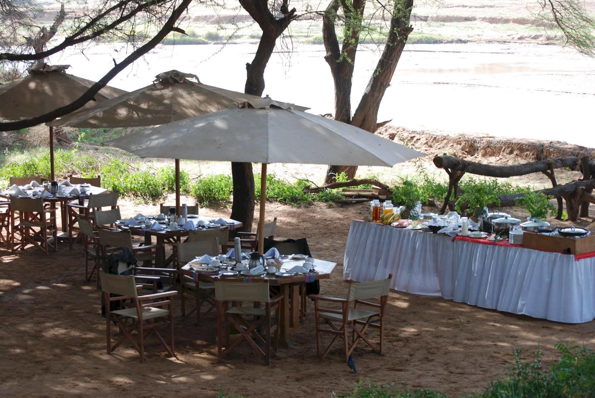 Elephant Bedroom Camp - Samburu Archers Post Bagian luar foto