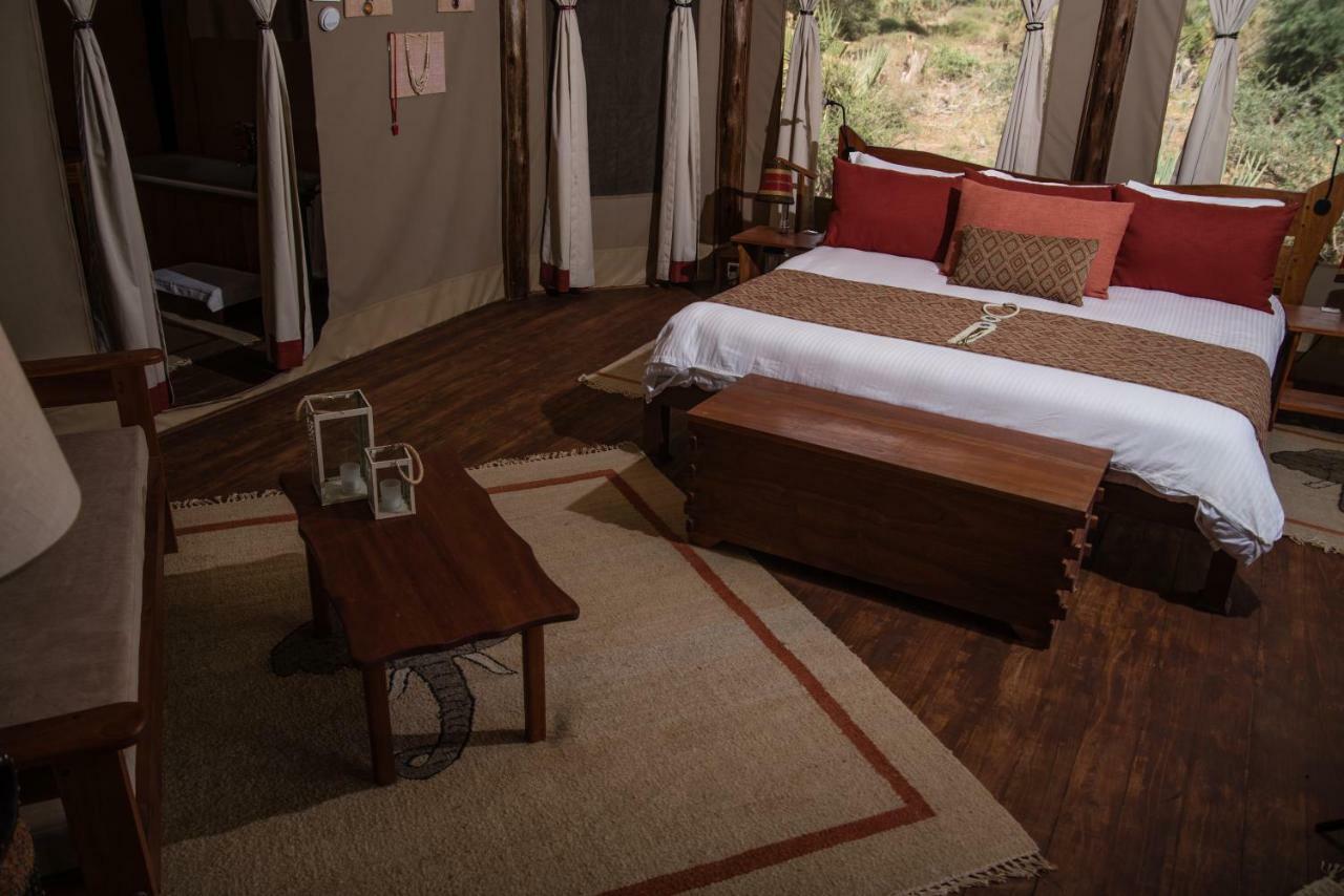 Elephant Bedroom Camp - Samburu Archers Post Bagian luar foto