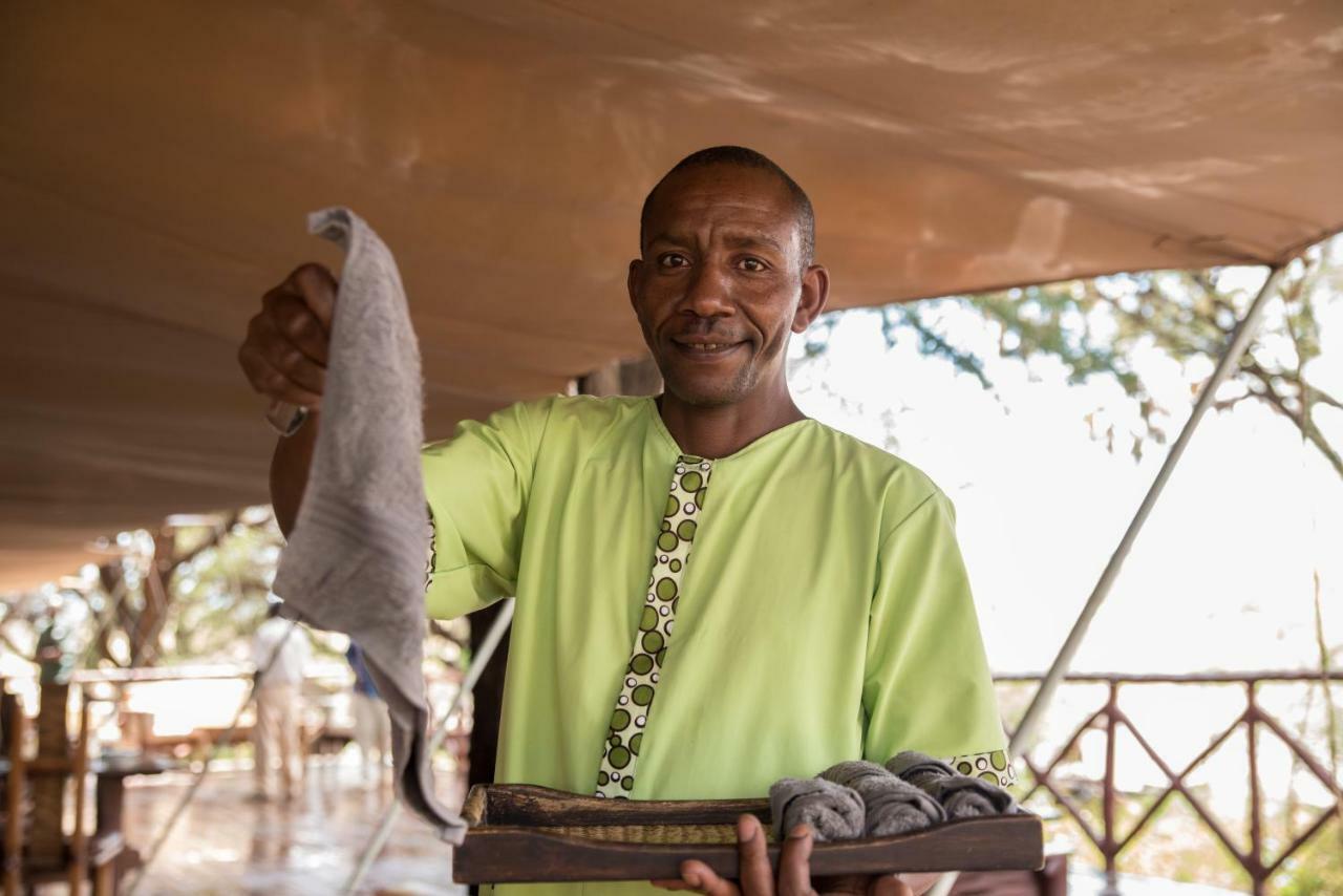 Elephant Bedroom Camp - Samburu Archers Post Bagian luar foto